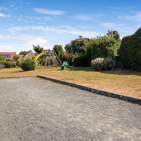 Fully Renovated House Only Few Minutes Walk Away From Ohama Beach Vierville-sur-Mer Bagian luar foto