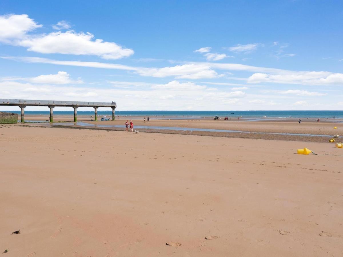 Fully Renovated House Only Few Minutes Walk Away From Ohama Beach Vierville-sur-Mer Bagian luar foto