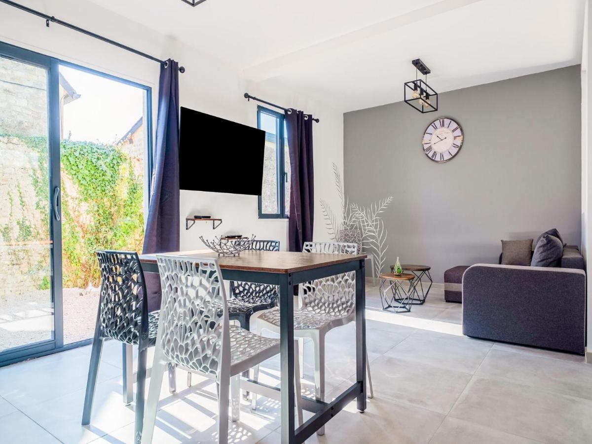 Fully Renovated House Only Few Minutes Walk Away From Ohama Beach Vierville-sur-Mer Bagian luar foto