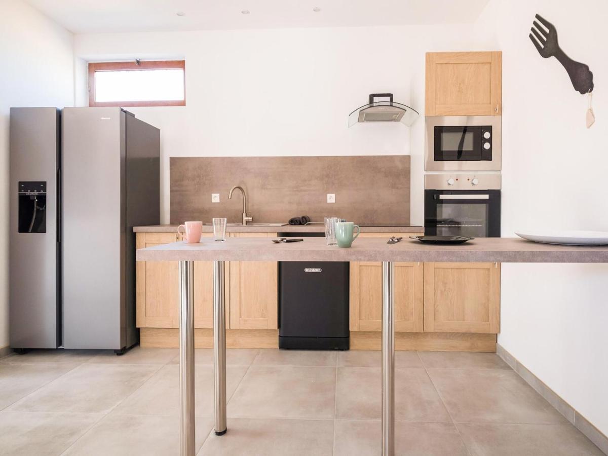 Fully Renovated House Only Few Minutes Walk Away From Ohama Beach Vierville-sur-Mer Bagian luar foto