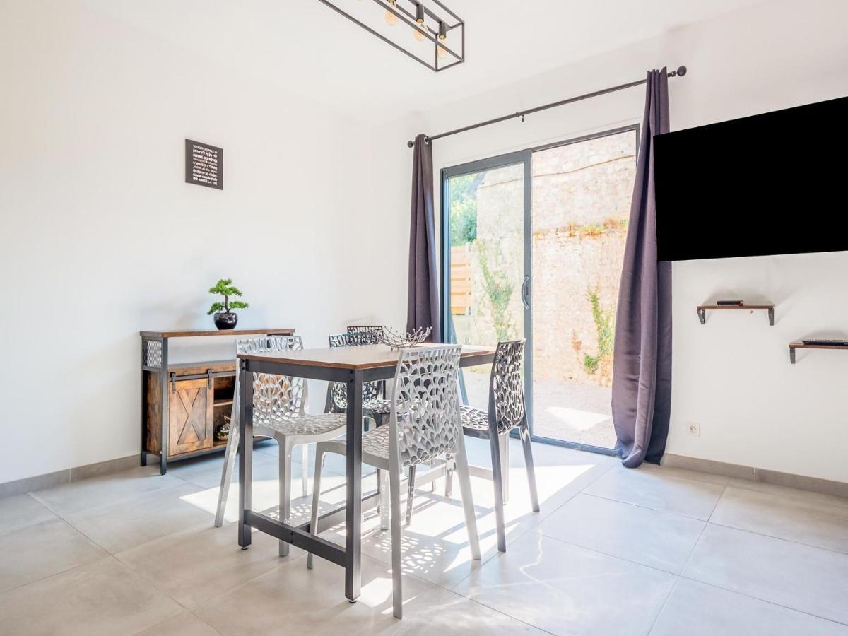 Fully Renovated House Only Few Minutes Walk Away From Ohama Beach Vierville-sur-Mer Bagian luar foto