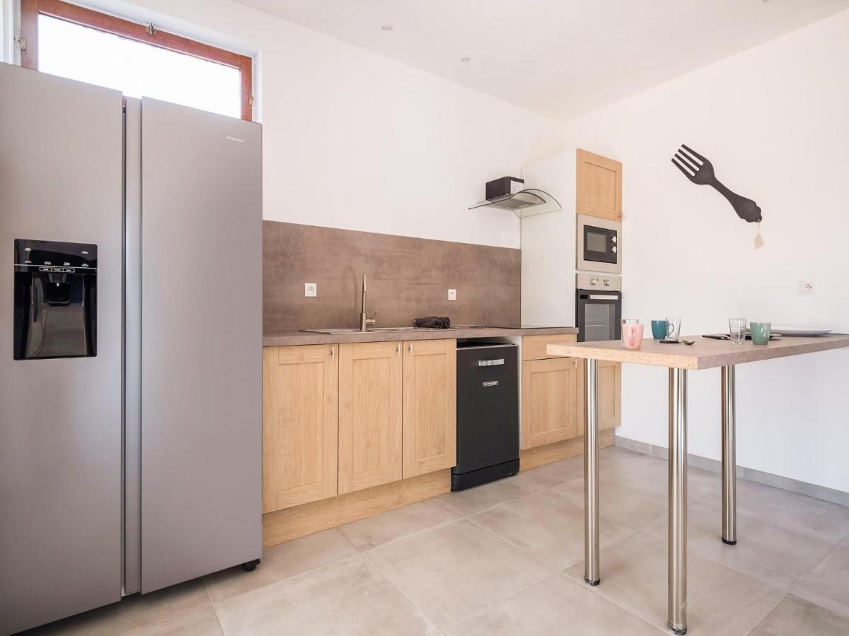Fully Renovated House Only Few Minutes Walk Away From Ohama Beach Vierville-sur-Mer Bagian luar foto
